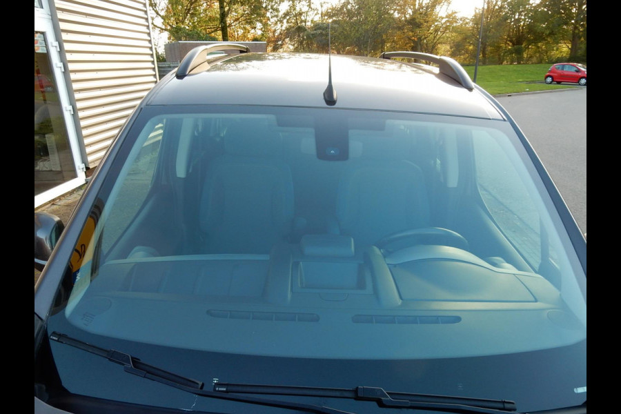 Citroën Berlingo 1.2 PURE TECH XTR*NAVI*CR CONTR*1e EIG*CAMERA*