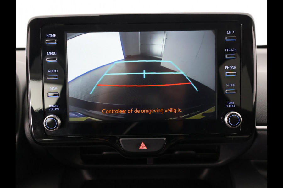Toyota Yaris 1.5 HYBRID BI-TONE AUTOMAAT NAVI GARANTIE 6-2032 PARKEERCAMERA.APPLE /ANDROID CARPLAY