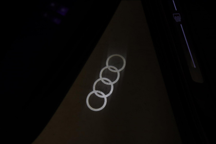 Audi A6 Avant 55 TFSI e quattro Competition /PANO/SFEER/MEMORY/360CAM/VOL Audi A6 Avant 55 TFSI e quattro Competition /PANO/SFEER/MEMORY/360CAM/VOL