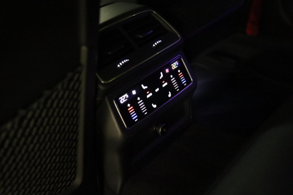 Audi A6 Avant 55 TFSI e quattro Competition /PANO/SFEER/MEMORY/360CAM/VOL Audi A6 Avant 55 TFSI e quattro Competition /PANO/SFEER/MEMORY/360CAM/VOL