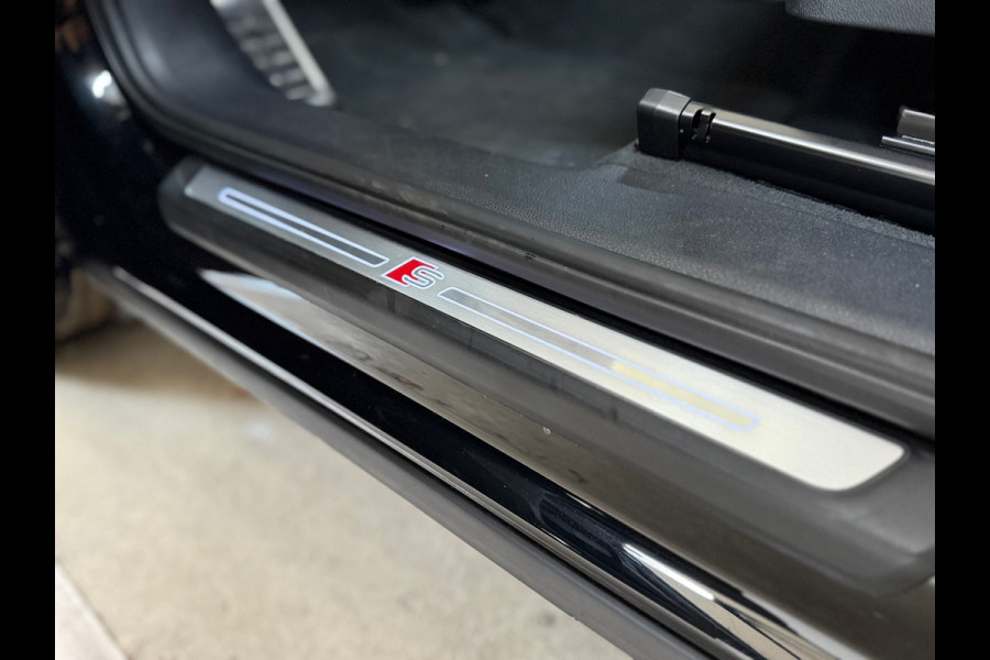 Audi Q3 45 TFSI e S Edition | S-Line | Pano | Trekhaak | Virtual Cockpit | Carplay | Half Leer | 19' inch Audi Q3 45 TFSI e S Edition | S-Line | Pano | Trekhaak | Virtual Cockpit | Carplay | Half Leer | 19' inch