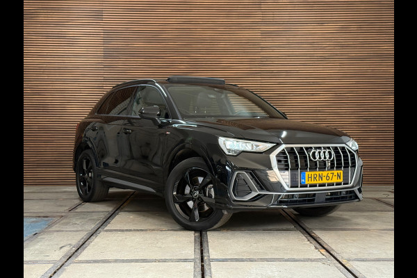 Audi Q3 45 TFSI e S Edition | S-Line | Pano | Trekhaak | Virtual Cockpit | Carplay | Half Leer | 19' inch Audi Q3 45 TFSI e S Edition | S-Line | Pano | Trekhaak | Virtual Cockpit | Carplay | Half Leer | 19' inch