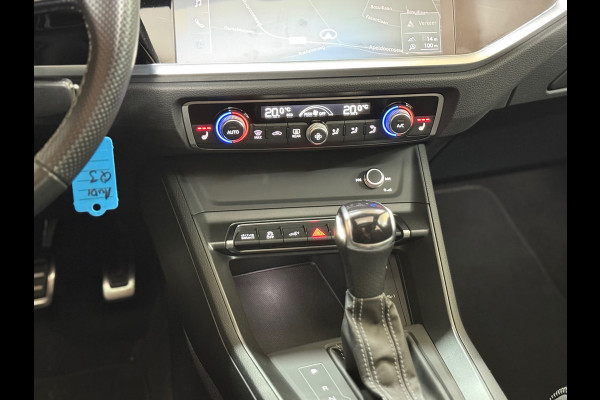 Audi Q3 45 TFSI e S Edition | S-Line | Pano | Trekhaak | Virtual Cockpit | Carplay | Half Leer | 19' inch Audi Q3 45 TFSI e S Edition | S-Line | Pano | Trekhaak | Virtual Cockpit | Carplay | Half Leer | 19' inch