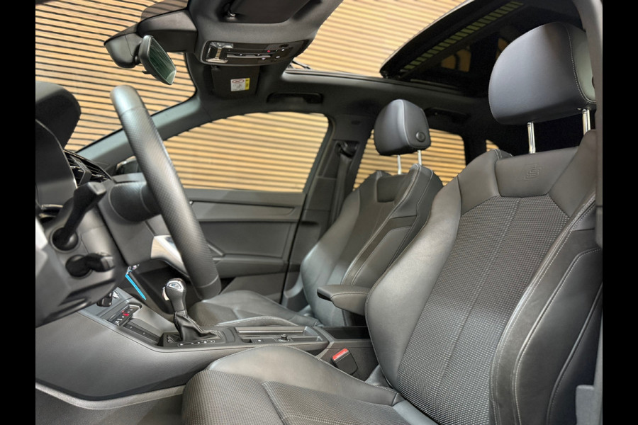 Audi Q3 45 TFSI e S Edition | S-Line | Pano | Trekhaak | Virtual Cockpit | Carplay | Half Leer | 19' inch Audi Q3 45 TFSI e S Edition | S-Line | Pano | Trekhaak | Virtual Cockpit | Carplay | Half Leer | 19' inch