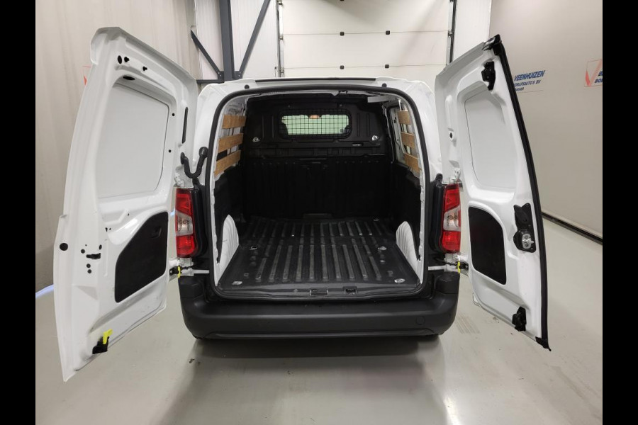 Peugeot Partner 1.2PureTech 111pk Benzine!