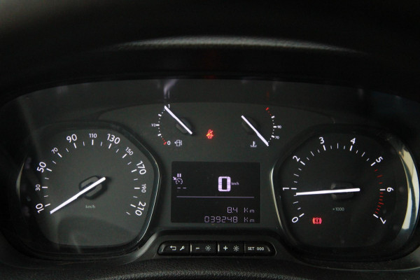 Opel Vivaro 2.0 Diesel 145PK L3 / Camera / App connect / 3 zits / Cruise