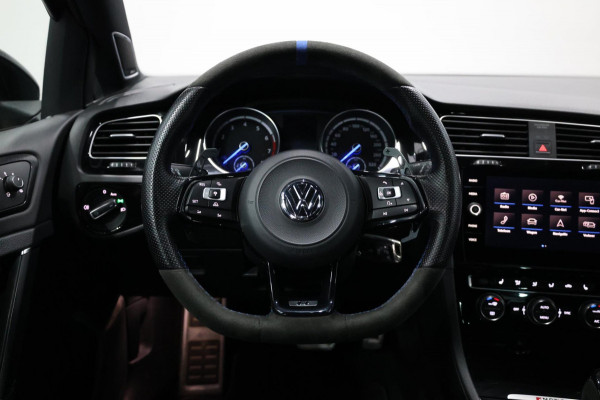 Volkswagen Golf 2.0 TSI 4Motion R 310PK AKRAPOVIC/LED/PANO/ALCANTARA+S.VERWARMING/DYNAUDIO/19"LMV/CAM/ACC/ECC/12 MDN GARANTIE!