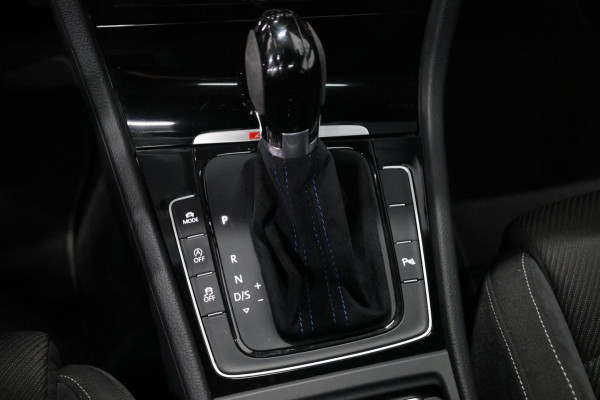 Volkswagen Golf 2.0 TSI 4Motion R 310PK AKRAPOVIC/LED/PANO/ALCANTARA+S.VERWARMING/DYNAUDIO/19"LMV/CAM/ACC/ECC/12 MDN GARANTIE!