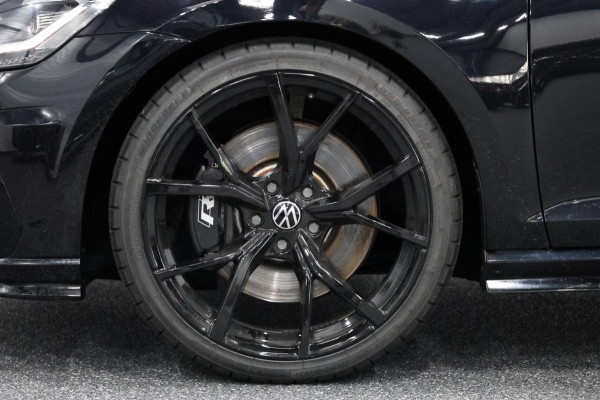 Volkswagen Golf 2.0 TSI 4Motion R 310PK AKRAPOVIC/LED/PANO/ALCANTARA+S.VERWARMING/DYNAUDIO/19"LMV/CAM/ACC/ECC/12 MDN GARANTIE!