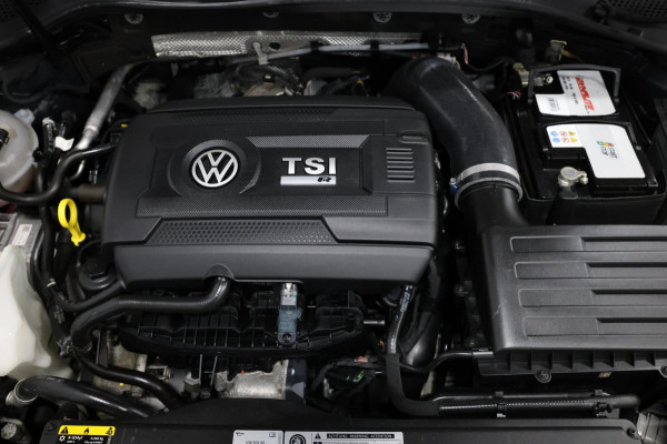 Volkswagen Golf 2.0 TSI 4Motion R 310PK AKRAPOVIC/LED/PANO/ALCANTARA+S.VERWARMING/DYNAUDIO/19"LMV/CAM/ACC/ECC/12 MDN GARANTIE!