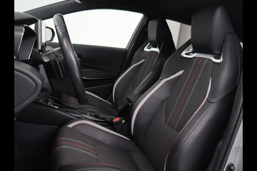 Toyota Corolla 2.0 Hybrid GR-Sport | Trekhaak | Stoelverwarming | Adaptive cruise | Carplay | Navigatie | Keyless | Sportstoelen | Full LED | Half leder | Climate control