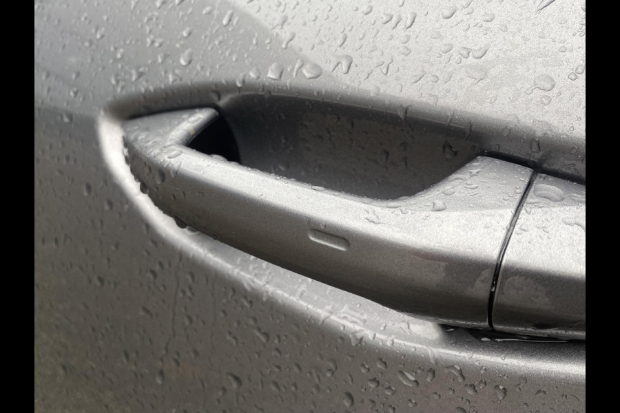 Audi Q4 Sportback e-tron 50 quattro S edition 77 kWh S-LINE IN -ENTERIEUR | PANO | ADD.CRUISE | CAMERA | ELEC STOELEN MET GEHEUGEN | RIJKLAAR GELEVERD Audi Q4 Sportback e-tron 50 quattro S edition 77 kWh S-LINE IN -ENTERIEUR | PANO | ADD.CRUISE | CAMERA | ELEC STOELEN MET GEHEUGEN | RIJKLAAR GELEVERD