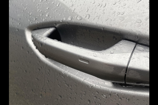 Audi Q4 Sportback e-tron 50 quattro S edition 77 kWh S-LINE IN -ENTERIEUR | PANO | ADD.CRUISE | CAMERA | ELEC STOELEN MET GEHEUGEN | RIJKLAAR GELEVERD Audi Q4 Sportback e-tron 50 quattro S edition 77 kWh S-LINE IN -ENTERIEUR | PANO | ADD.CRUISE | CAMERA | ELEC STOELEN MET GEHEUGEN | RIJKLAAR GELEVERD