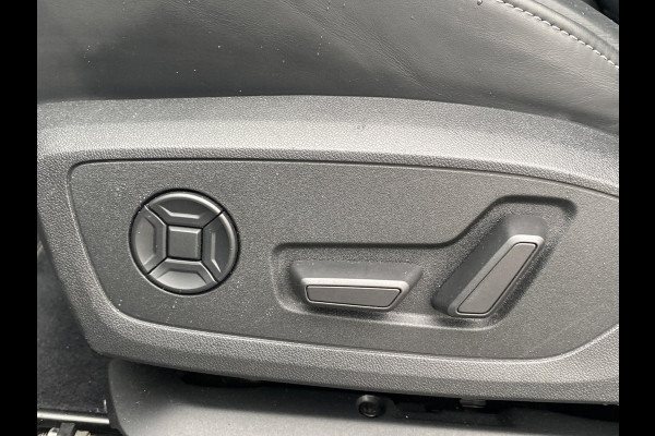 Audi Q4 Sportback e-tron 50 quattro S edition 77 kWh S-LINE IN -ENTERIEUR | PANO | ADD.CRUISE | CAMERA | ELEC STOELEN MET GEHEUGEN | RIJKLAAR GELEVERD Audi Q4 Sportback e-tron 50 quattro S edition 77 kWh S-LINE IN -ENTERIEUR | PANO | ADD.CRUISE | CAMERA | ELEC STOELEN MET GEHEUGEN | RIJKLAAR GELEVERD