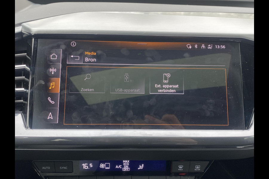 Audi Q4 Sportback e-tron 50 quattro S edition 77 kWh S-LINE IN -ENTERIEUR | PANO | ADD.CRUISE | CAMERA | ELEC STOELEN MET GEHEUGEN | RIJKLAAR GELEVERD Audi Q4 Sportback e-tron 50 quattro S edition 77 kWh S-LINE IN -ENTERIEUR | PANO | ADD.CRUISE | CAMERA | ELEC STOELEN MET GEHEUGEN | RIJKLAAR GELEVERD