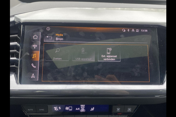 Audi Q4 Sportback e-tron 50 quattro S edition 77 kWh S-LINE IN -ENTERIEUR | PANO | ADD.CRUISE | CAMERA | ELEC STOELEN MET GEHEUGEN | RIJKLAAR GELEVERD Audi Q4 Sportback e-tron 50 quattro S edition 77 kWh S-LINE IN -ENTERIEUR | PANO | ADD.CRUISE | CAMERA | ELEC STOELEN MET GEHEUGEN | RIJKLAAR GELEVERD