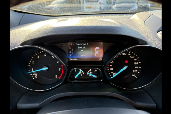 Ford Kuga 1.5 EcoBoost ST-Line 150pk | Trekhaak | Winter Pack | Parkeersensoren | 2000kg Trekgewicht! | Dealer Onderhouden |