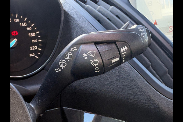 Ford Kuga 1.5 EcoBoost ST-Line 150pk | Trekhaak | Winter Pack | Parkeersensoren | 2000kg Trekgewicht! | Dealer Onderhouden |