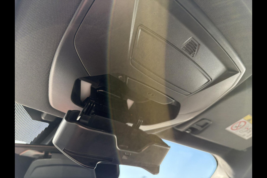 Ford Kuga 1.5 EcoBoost ST-Line 150pk | Trekhaak | Winter Pack | Parkeersensoren | 2000kg Trekgewicht! | Dealer Onderhouden |