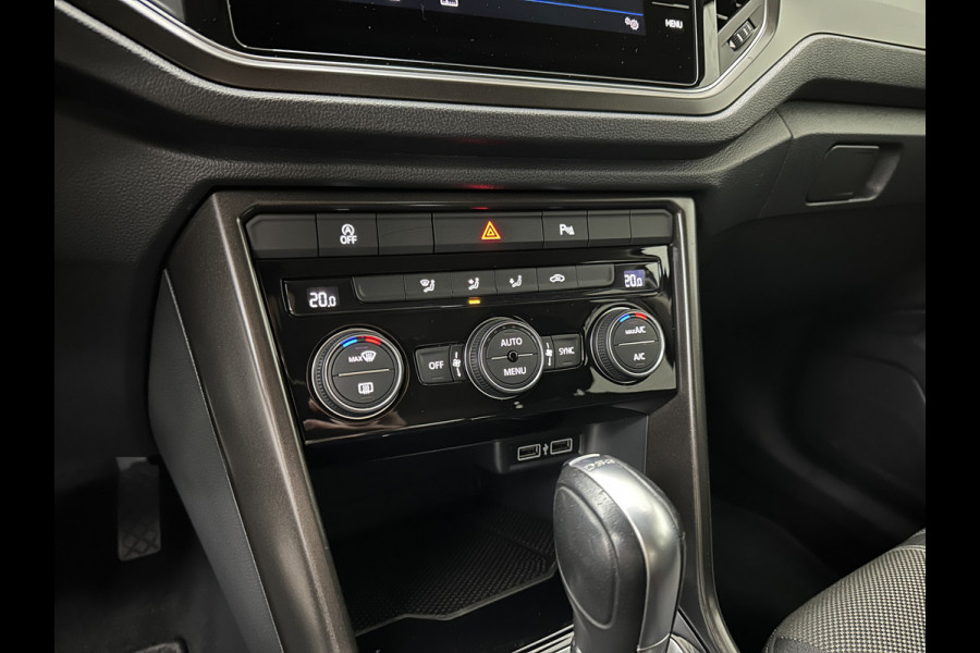 Volkswagen T-Roc 1.5 TSI 150pk DSG | ACC | Origineel NL | BOVAG Garantie | Trekhaak 1500kg | Camera | Lane Assist | Groot Navi | Carplay | Climat Getint Glas | 17'' | Adaptieve Cruise Control | Parkeercamera | Caravantrekker!