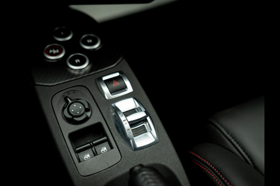 Alfa Romeo 4C 1750TBI TCT Edizione Speciale | nr. 062/100 | Akrapovic | Front PPF | Subliem!