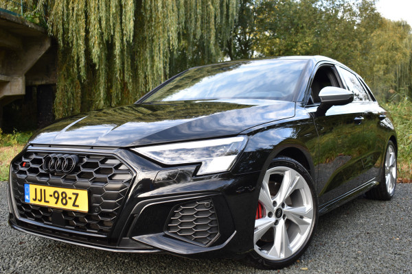 Audi S3 Sportback 2.0 TFSI S3 QUATTRO 310PK S-TRON S3-SPORT CAMERA/LEDER/CARPLAY Audi S3 Sportback 2.0 TFSI S3 QUATTRO 310PK S-TRON S3-SPORT CAMERA/LEDER/CARPLAY
