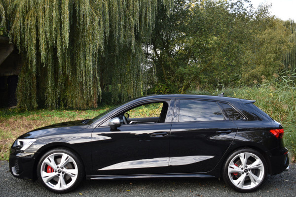 Audi S3 Sportback 2.0 TFSI S3 QUATTRO 310PK S-TRON S3-SPORT CAMERA/LEDER/CARPLAY Audi S3 Sportback 2.0 TFSI S3 QUATTRO 310PK S-TRON S3-SPORT CAMERA/LEDER/CARPLAY