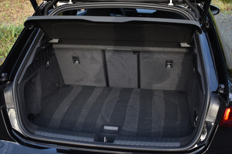 Audi S3 Sportback 2.0 TFSI S3 QUATTRO 310PK S-TRON S3-SPORT CAMERA/LEDER/CARPLAY Audi S3 Sportback 2.0 TFSI S3 QUATTRO 310PK S-TRON S3-SPORT CAMERA/LEDER/CARPLAY