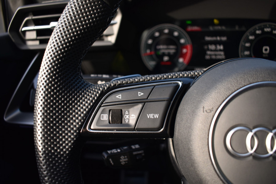 Audi S3 Sportback 2.0 TFSI S3 QUATTRO 310PK S-TRON S3-SPORT CAMERA/LEDER/CARPLAY Audi S3 Sportback 2.0 TFSI S3 QUATTRO 310PK S-TRON S3-SPORT CAMERA/LEDER/CARPLAY