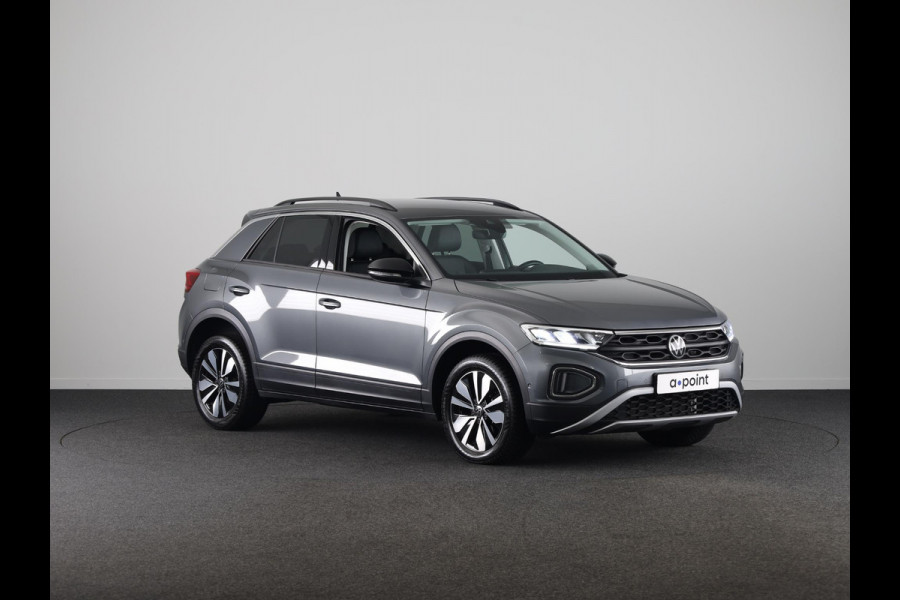 Volkswagen T-Roc 1.0 TSI Life Edition GOAL 115 PK | Private lease vanaf € 519,- pm | Navigatie | automatische Airco | Parkeer assistent |