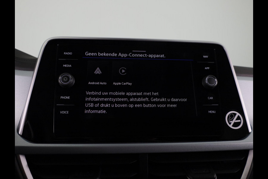 Volkswagen T-Roc 1.0 TSI Life Edition GOAL 115 PK | Private lease vanaf € 519,- pm | Navigatie | automatische Airco | Parkeer assistent |