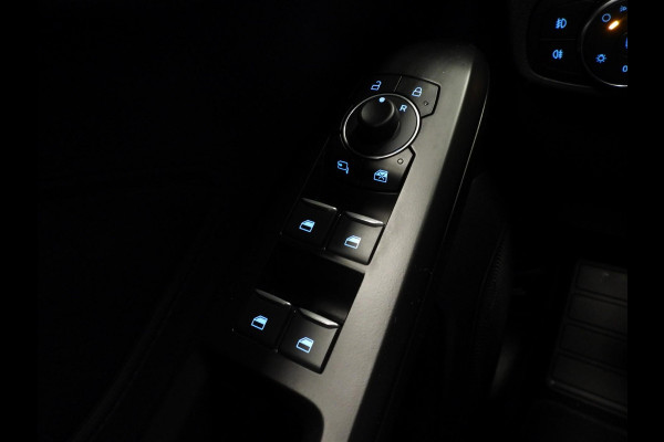 Ford FOCUS Wagon 1.0 EcoBoost Hybrid ST Line NAVI/CAMERA/CLIMA/WINTERPACK/17"LMV! Ford FOCUS Wagon 1.0 EcoBoost Hybrid ST Line NAVI/CAMERA/CLIMA/WINTERPACK/17"LMV!