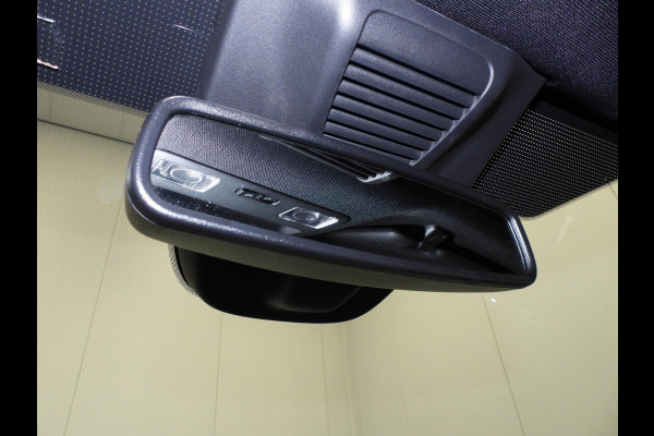 Ford FOCUS Wagon 1.0 EcoBoost Hybrid ST Line NAVI/CAMERA/CLIMA/WINTERPACK/17"LMV! Ford FOCUS Wagon 1.0 EcoBoost Hybrid ST Line NAVI/CAMERA/CLIMA/WINTERPACK/17"LMV!