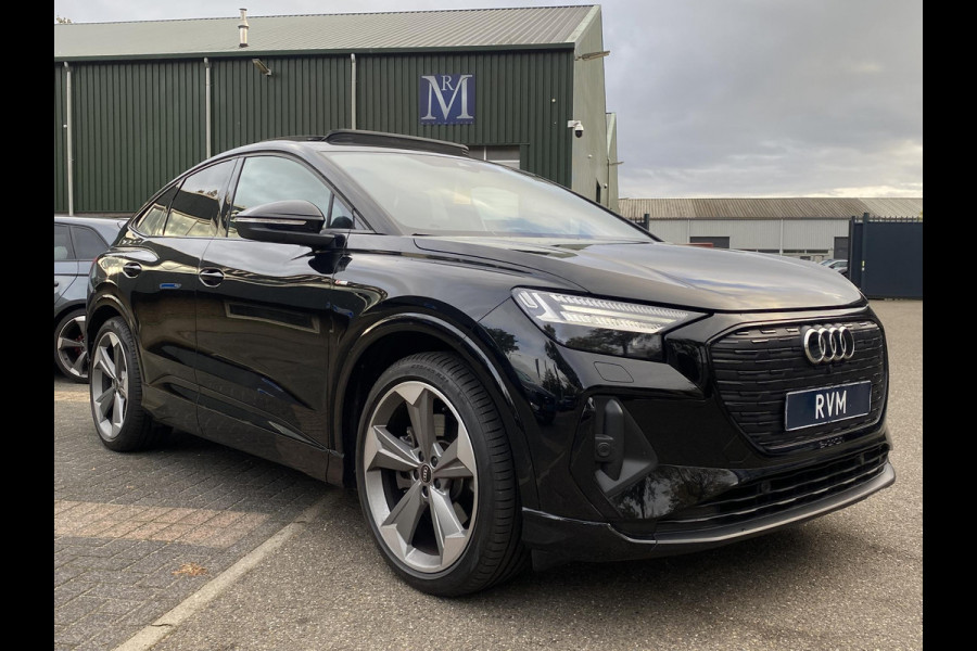 Audi Q4 Sportback e-tron 50 quattro 77 kWh S LINE in- exterieur | HEAD UP DISPLAY | ELECTR. STOELEN+GEHEUGEN | PANORAMADAK RIJKLAARPRIJS INCL. 12MND BOVAG | DEALER ONDERHOUDEN Audi Q4 Sportback e-tron 50 quattro 77 kWh S LINE in- exterieur | HEAD UP DISPLAY | ELECTR. STOELEN+GEHEUGEN | PANORAMADAK RIJKLAARPRIJS INCL. 12MND BOVAG | DEALER ONDERHOUDEN