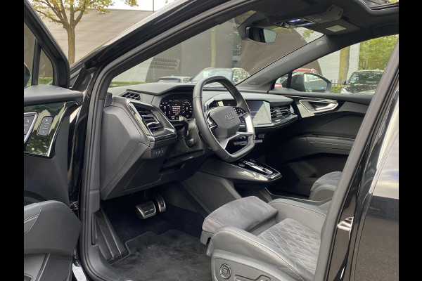 Audi Q4 Sportback e-tron 50 quattro 77 kWh S LINE in- exterieur | HEAD UP DISPLAY | ELECTR. STOELEN+GEHEUGEN | PANORAMADAK RIJKLAARPRIJS INCL. 12MND BOVAG | DEALER ONDERHOUDEN Audi Q4 Sportback e-tron 50 quattro 77 kWh S LINE in- exterieur | HEAD UP DISPLAY | ELECTR. STOELEN+GEHEUGEN | PANORAMADAK RIJKLAARPRIJS INCL. 12MND BOVAG | DEALER ONDERHOUDEN