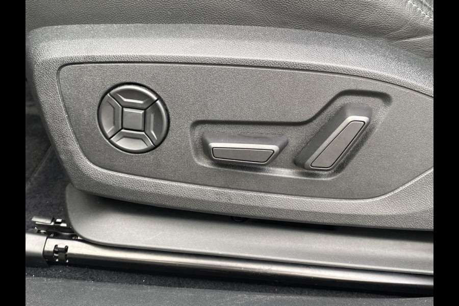 Audi Q4 Sportback e-tron 50 quattro 77 kWh S LINE in- exterieur | HEAD UP DISPLAY | ELECTR. STOELEN+GEHEUGEN | PANORAMADAK RIJKLAARPRIJS INCL. 12MND BOVAG | DEALER ONDERHOUDEN Audi Q4 Sportback e-tron 50 quattro 77 kWh S LINE in- exterieur | HEAD UP DISPLAY | ELECTR. STOELEN+GEHEUGEN | PANORAMADAK RIJKLAARPRIJS INCL. 12MND BOVAG | DEALER ONDERHOUDEN