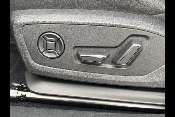 Audi Q4 Sportback e-tron 50 quattro 77 kWh S LINE in- exterieur | HEAD UP DISPLAY | ELECTR. STOELEN+GEHEUGEN | PANORAMADAK RIJKLAARPRIJS INCL. 12MND BOVAG | DEALER ONDERHOUDEN Audi Q4 Sportback e-tron 50 quattro 77 kWh S LINE in- exterieur | HEAD UP DISPLAY | ELECTR. STOELEN+GEHEUGEN | PANORAMADAK RIJKLAARPRIJS INCL. 12MND BOVAG | DEALER ONDERHOUDEN