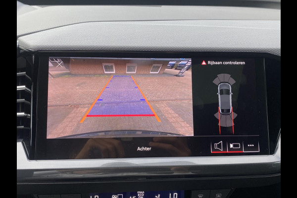 Audi Q4 Sportback e-tron 50 quattro 77 kWh S LINE in- exterieur | HEAD UP DISPLAY | ELECTR. STOELEN+GEHEUGEN | PANORAMADAK RIJKLAARPRIJS INCL. 12MND BOVAG | DEALER ONDERHOUDEN Audi Q4 Sportback e-tron 50 quattro 77 kWh S LINE in- exterieur | HEAD UP DISPLAY | ELECTR. STOELEN+GEHEUGEN | PANORAMADAK RIJKLAARPRIJS INCL. 12MND BOVAG | DEALER ONDERHOUDEN