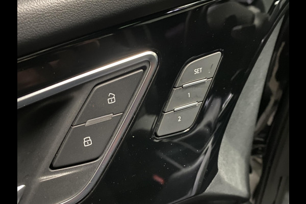 Audi Q4 Sportback e-tron 50 quattro 77 kWh S LINE in- exterieur | HEAD UP DISPLAY | ELECTR. STOELEN+GEHEUGEN | PANORAMADAK RIJKLAARPRIJS INCL. 12MND BOVAG | DEALER ONDERHOUDEN Audi Q4 Sportback e-tron 50 quattro 77 kWh S LINE in- exterieur | HEAD UP DISPLAY | ELECTR. STOELEN+GEHEUGEN | PANORAMADAK RIJKLAARPRIJS INCL. 12MND BOVAG | DEALER ONDERHOUDEN