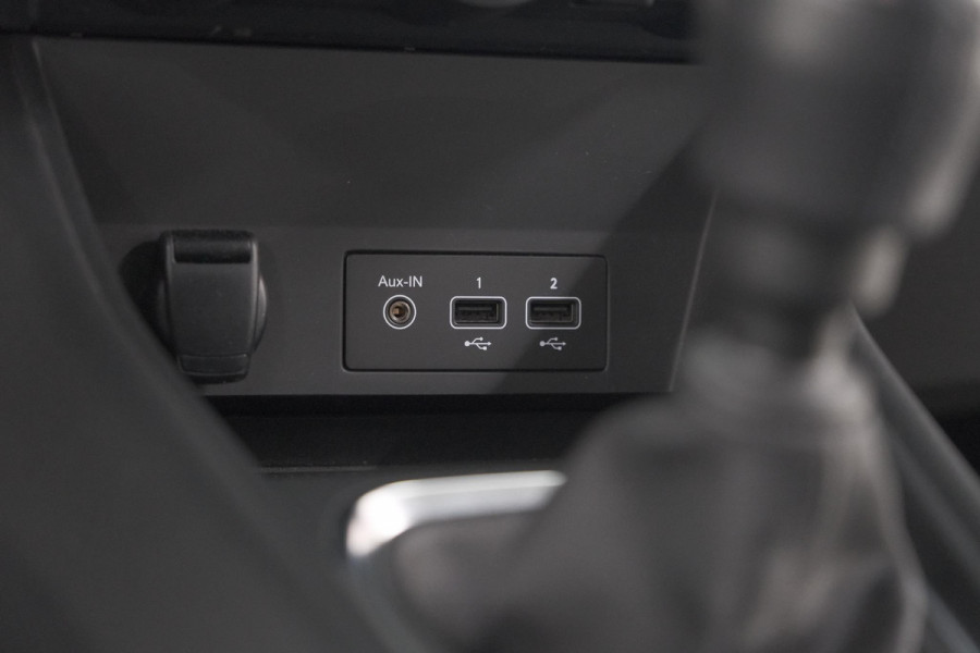 Renault Captur TCe 90 Intens | Trekhaak | Camera | Navigatie | Parkeersensoren | Apple Carplay