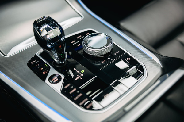 BMW X5 xDrive45e High Executive | M-Stoelen | Pano | Head-Up | Luchtvering | 360 Camera |