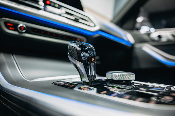 BMW X5 xDrive45e High Executive | M-Stoelen | Pano | Head-Up | Luchtvering | 360 Camera |