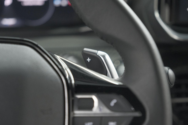 Peugeot 2008 Hybrid 136 e-DCS6 Allure | 360 Camera | Adaptieve Cruise Control | Dodehoekdetectie