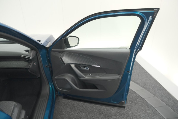 Peugeot 2008 Hybrid 136 e-DCS6 Allure | 360 Camera | Adaptieve Cruise Control | Dodehoekdetectie