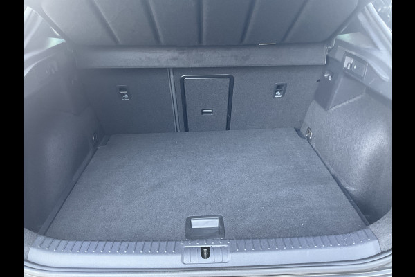 CUPRA Formentor 1.5 TSI Pano.dak Adap.Cruise Memory Keyless Stoel/Stuurverw Leder Vol opties!