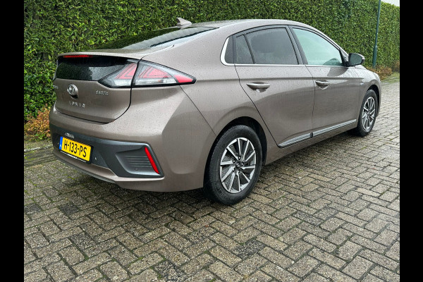 Hyundai IONIQ Comfort EV 38 kWh | 311km WLTP | Climate | Adaptive CC | Full LED | Navi | occasion Hyundai IONIQ Comfort EV 38 kWh | 311km WLTP | Climate | Adaptive CC | Full LED | Navi | occasion