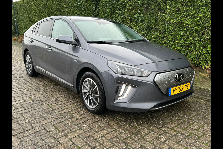 Hyundai IONIQ Comfort EV 38 kWh | 311km WLTP | Climate | Adaptive CC | Full LED | Navi | occasion Hyundai IONIQ Comfort EV 38 kWh | 311km WLTP | Climate | Adaptive CC | Full LED | Navi | occasion