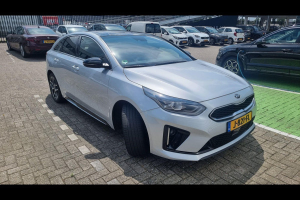 Kia ProCeed 1.4 T-GDI GT-Line EERSTE EIGENAAR - PANO/DAK - AUTOMAAT Kia ProCeed 1.4 T-GDI GT-Line EERSTE EIGENAAR - PANO/DAK - AUTOMAAT