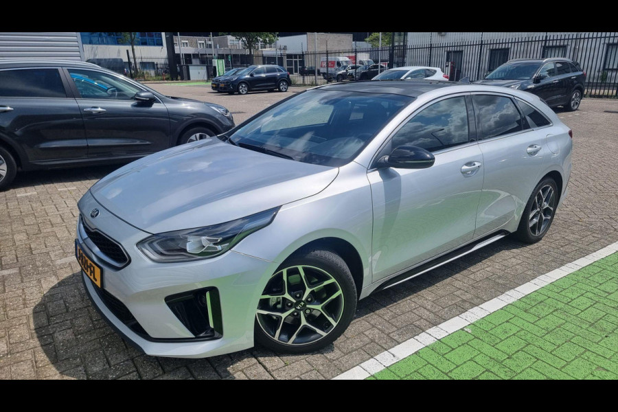 Kia ProCeed 1.4 T-GDI GT-Line EERSTE EIGENAAR - PANO/DAK - AUTOMAAT Kia ProCeed 1.4 T-GDI GT-Line EERSTE EIGENAAR - PANO/DAK - AUTOMAAT