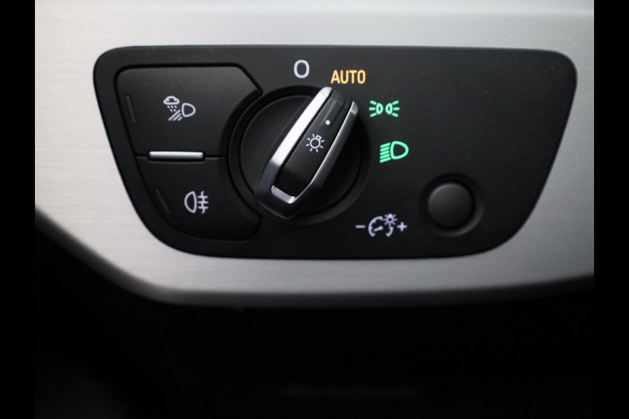 Audi A4 Avant 35 TFSI S edition 150 pk S-tronic | Verlengde garantie | Navigatie | Parkeersensoren | Lichtmetalen velgen 19" | S-Line | Audi A4 Avant 35 TFSI S edition 150 pk S-tronic | Verlengde garantie | Navigatie | Parkeersensoren | Lichtmetalen velgen 19" | S-Line |